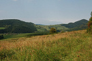 Vľavo vrch Michalka, vpravo Vysoká hora