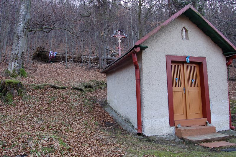Kaplnka Zosnutia (Uspenija) Presvätej Bohorodičky (Nad Prameňom)