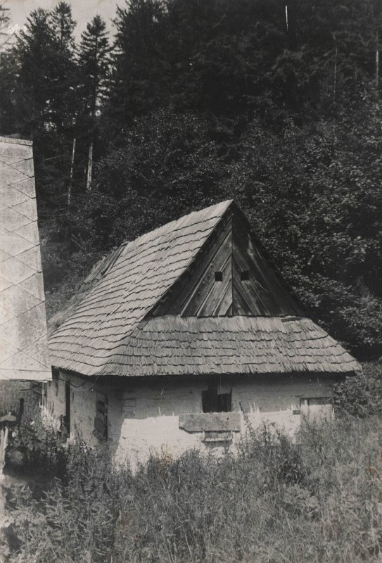 Opustená drevenica Štefana Blaščáka v osade Baranie