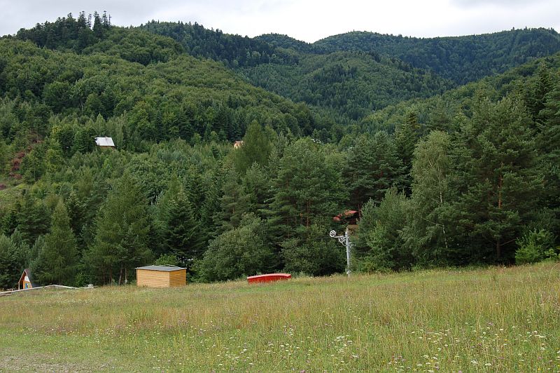 Pohľad z lyžiarskeho svahu Drienica